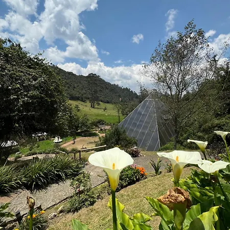 Glamping Termales La Calera-2